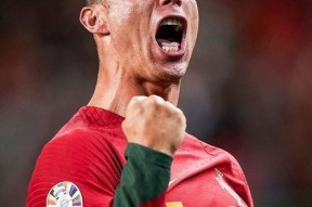 C罗遭遇二十持续失利，巴塞罗那教练压力巨大！再创辉煌时刻的简单介绍-爱游戏官方入口