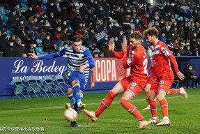 集结日葡萄牙体育官宣签约：荷甲节点到来，媒体盛赞，赛程密集仍需轮换的简单介绍-爱游戏官网