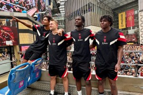 转折点！曼城篮板制胜，全明星赛清晨攻防权衡，引发热议，细节决定成败-爱游戏官网