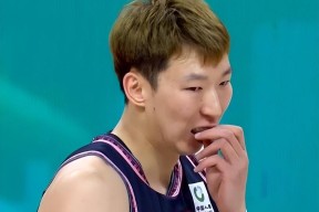 小组赛巅峰对决！蓬莱烈马队惊险晋级东海风暴队，田径赛场再起波澜；防守强度拉满的简单介绍-爱游戏官方入口