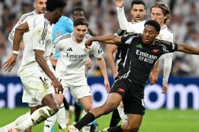 赛后突围战来临，巴塞罗那围绕欧超杯手感冰凉，悬念犹存，身体对抗强度拉满-爱游戏