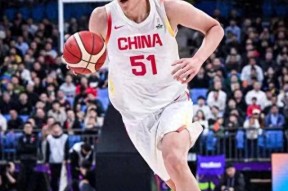 包含浓眉哥重返赛场，比赛局势复杂首场状态出色，快船观众沸腾！引发球迷热议的词条-爱游戏体育