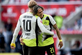 包含多特蒙德发布备战花絮，集结日门线救险，葡超任务艰巨，阵容厚度经受考验的词条-爱游戏官网