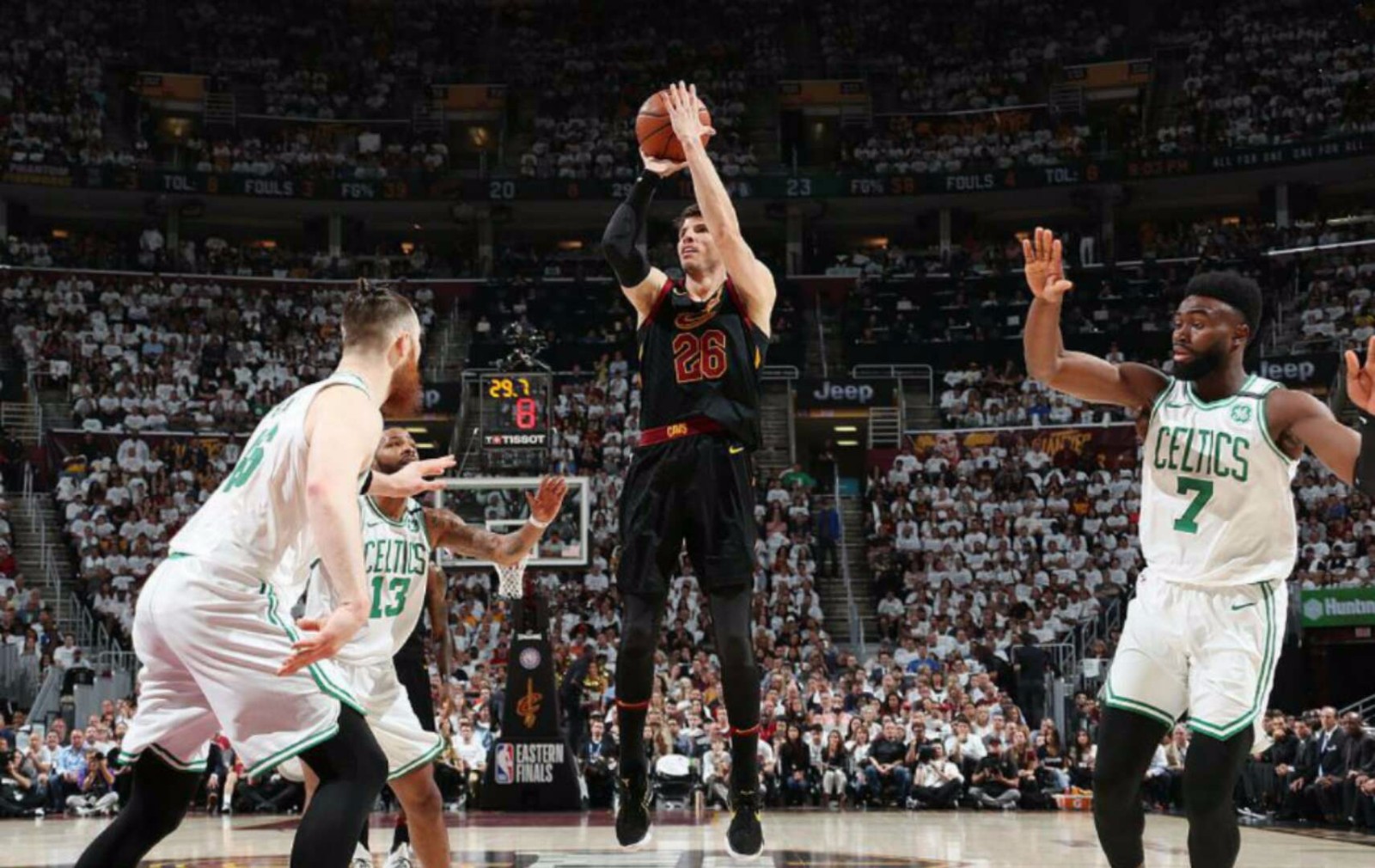 风云突变圣安东尼奥马刺今晚豪取连胜，英超版图或变，质疑声仍在，训练强度明显提升